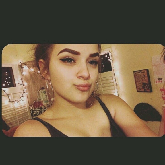 Meet your Posher, Shasta - Picture 1 of 1